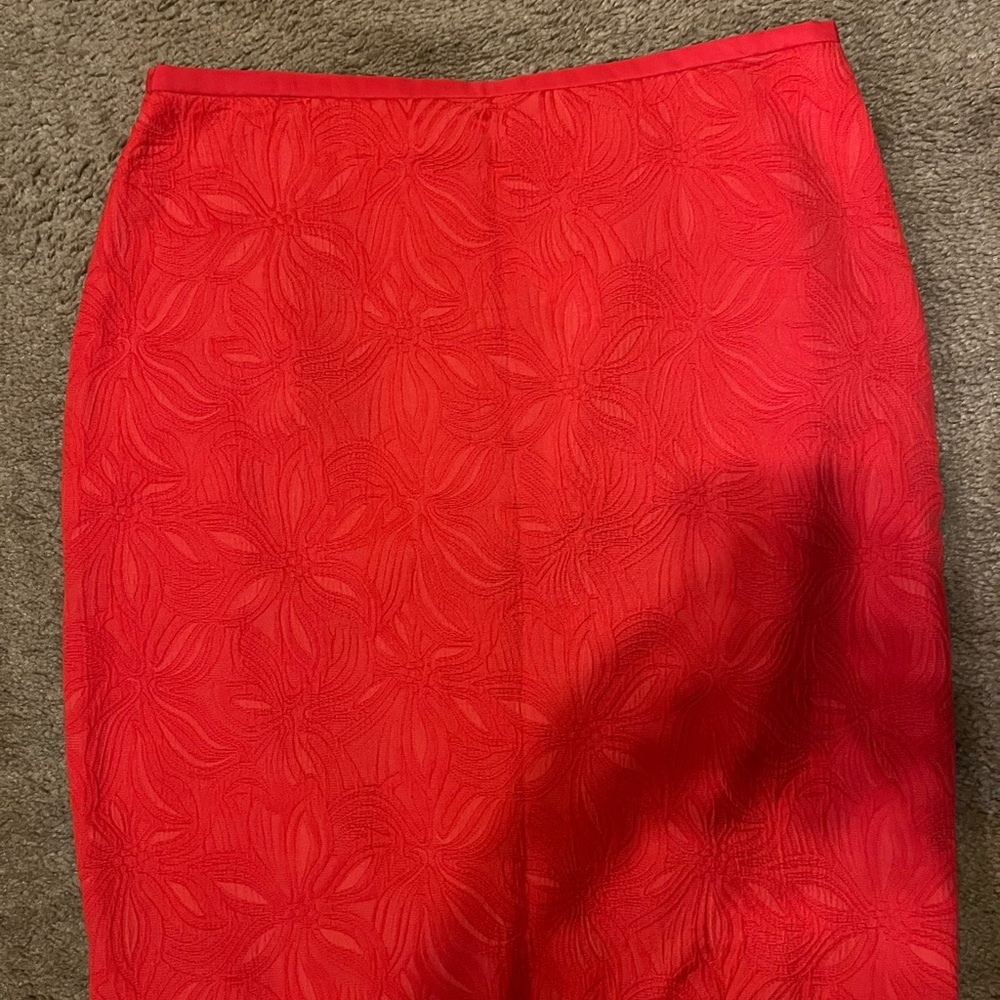 Limited High Wast Skirt